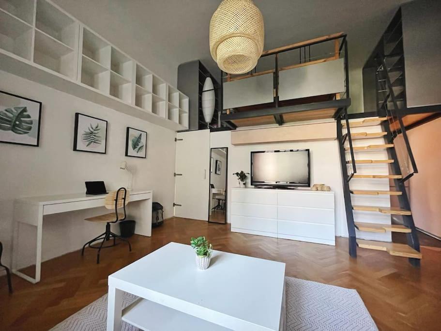Stefanka Apartment Old Town Bratislava Esterno foto