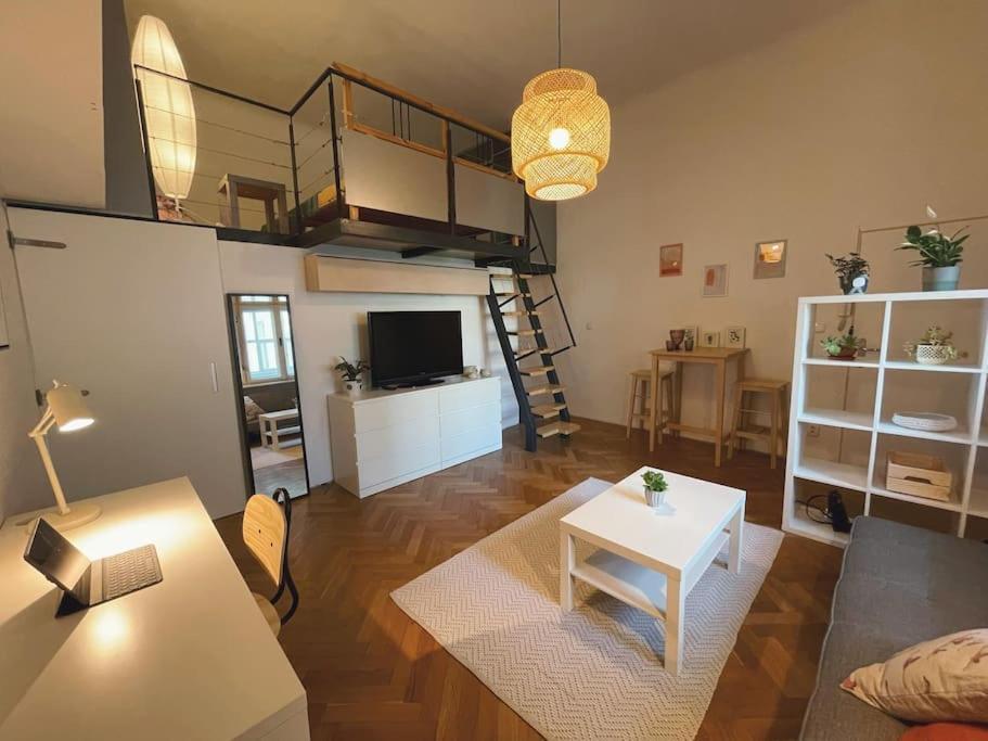 Stefanka Apartment Old Town Bratislava Esterno foto